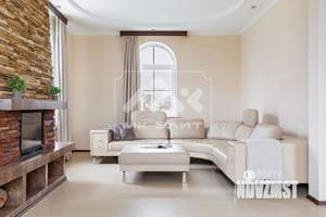 Коттедж 284м², 3-этажный, на длительный срок,