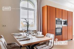 Коттедж 284м², 3-этажный, на длительный срок,