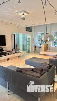 Таунхаус 500м², 3-этажный, участок 5 сот.