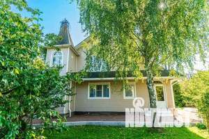 Дом 200м², 2-этажный, участок 12 сот.