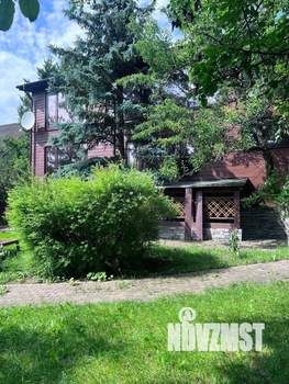 Коттедж 220м², 2-этажный, участок 15 сот.