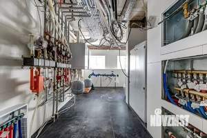 Дом 710м², 3-этажный, участок 11 сот.