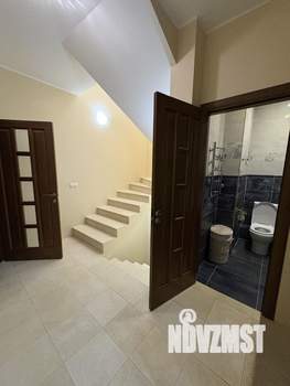 Таунхаус 180м², 3-этажный, участок 1 сот.