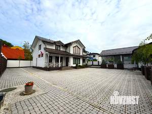 Дом 320м², 2-этажный, участок 9 сот.