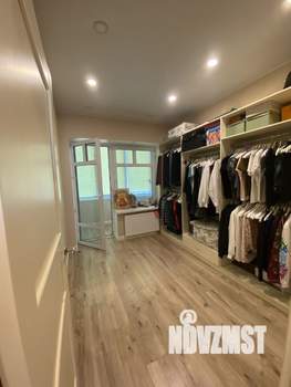 Таунхаус 186м², 3-этажный, участок 1 сот.