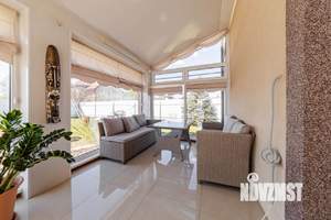 Коттедж 253м², 2-этажный, участок 12 сот.  