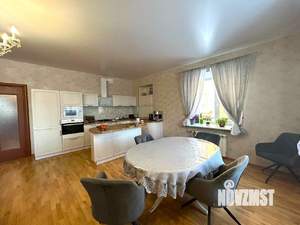 Коттедж 330м², 3-этажный, участок 12 сот.  