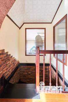 Коттедж 214м², 3-этажный, участок 4 сот.  