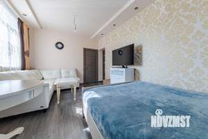 Дом 195м&sup2;, 3-этажный, участок 8 сот.  