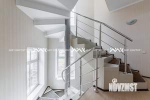 Дом 284м², 3-этажный, участок 8 сот.  