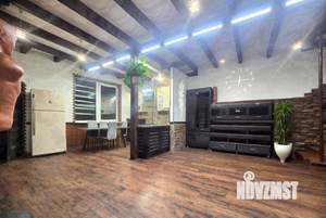 Дача 214м², 3-этажный, участок 4 сот.  