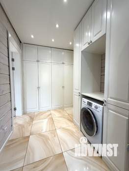 Дом 320м², 2-этажный, участок 9 сот.  