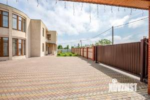 Коттедж 390м², 2-этажный, участок 16 сот.  