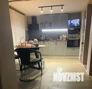 Дом 52м², 2-этажный, участок 6 сот.  