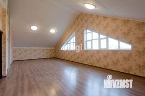 Дом 520м², 3-этажный, участок 16 сот.  