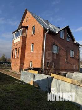 Дом 277м², 4-этажный, участок 14 сот.  