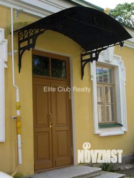 Дом 311м&sup2;, 2-этажный, участок 9 сот.  