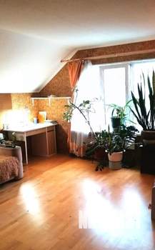 Коттедж 200м², 2-этажный, участок 10 сот.  