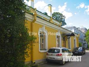 Дом 311м&sup2;, 2-этажный, участок 9 сот.  