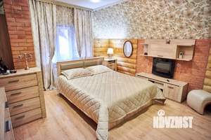 Дом 80м², 2-этажный, участок 5 сот.  