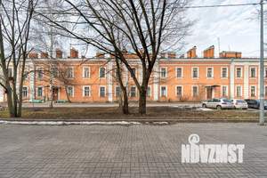 1-к квартира, посуточно, 42м2, 1/2 этаж