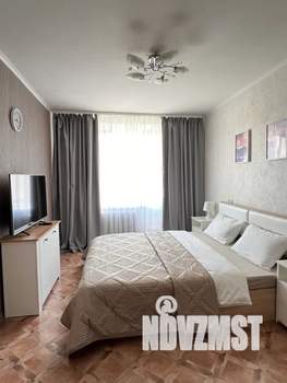 1-к квартира, посуточно, 32м2, 4/5 этаж