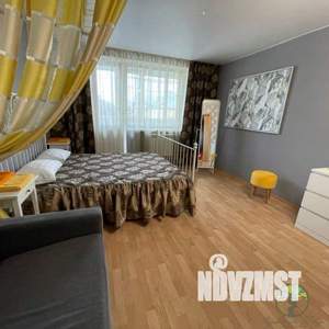 1-к квартира, посуточно, 39м2, 1/1 этаж