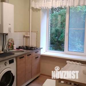 1-к квартира, посуточно, 35м2, 4/5 этаж