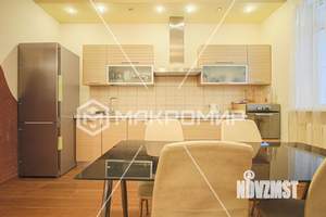 4-к квартира, на длительный срок, 107м2, 1/4 этаж