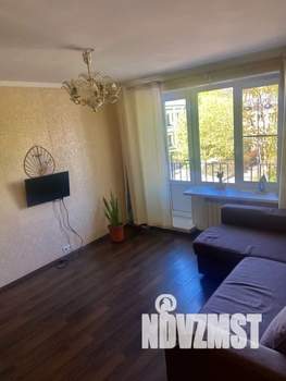 1-к квартира, посуточно, 32м2, 3/5 этаж