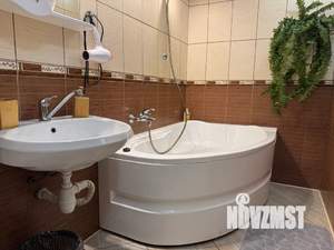 1-к квартира, посуточно, 37м2, 1/4 этаж