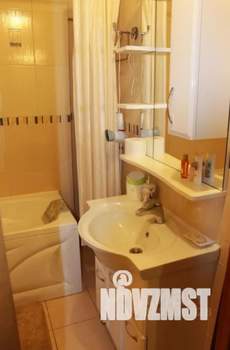 1-к квартира, посуточно, 42м2, 5/5 этаж