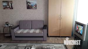 Студия квартира, посуточно, 36м2, 4/10 этаж