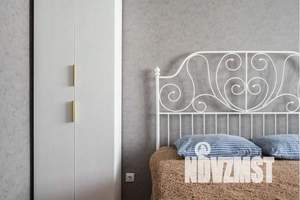 1-к квартира, посуточно, 65м2, 2/4 этаж