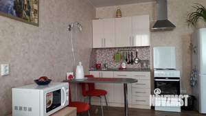 Студия квартира, посуточно, 36м2, 4/10 этаж