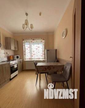 2-к квартира, посуточно, 55м2, 1/1 этаж