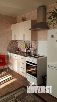 Студия квартира, посуточно, 36м2, 4/10 этаж