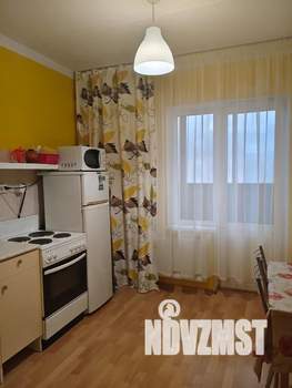 1-к квартира, посуточно, 38м2, 4/4 этаж