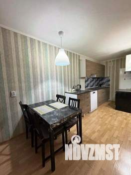 3-к квартира, посуточно, 65м2, 1/1 этаж