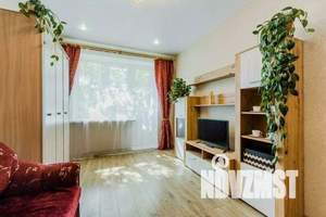 1-к квартира, посуточно, 40м2, 4/4 этаж