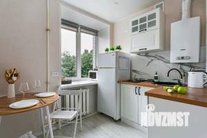 1-к квартира, посуточно, 33м2, 2/9 этаж