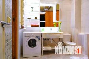 3-к квартира, посуточно, 98м2, 1/5 этаж