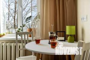 2-к квартира, посуточно, 42м2, 4/4 этаж