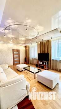 4-к квартира, на длительный срок, 135м2, 4/5 этаж