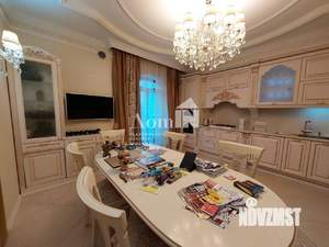 4-к квартира, вторичка, 144м2, 1/4 этаж