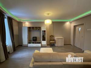 3-к квартира, вторичка, 94м2, 1/7 этаж