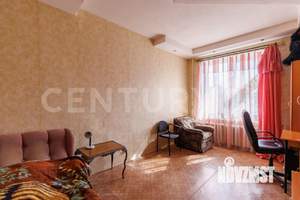 4-к квартира, вторичка, 104м2, 1/2 этаж