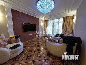 4-к квартира, вторичка, 144м2, 1/4 этаж