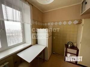 2-к квартира, вторичка, 50м2, 9/9 этаж