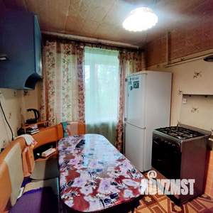 3-к квартира, вторичка, 65м2, 1/4 этаж